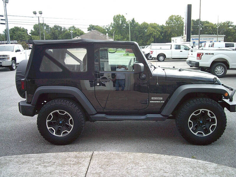 2016 Jeep Wrangler Sport