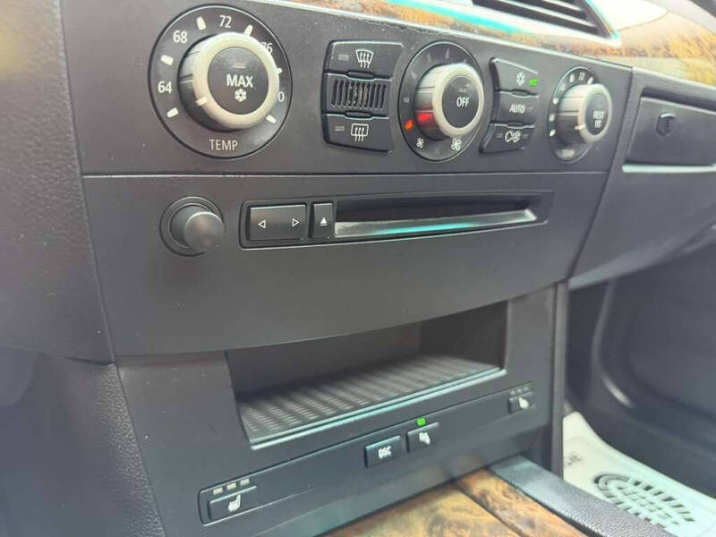 2004 BMW 5 Series 545i