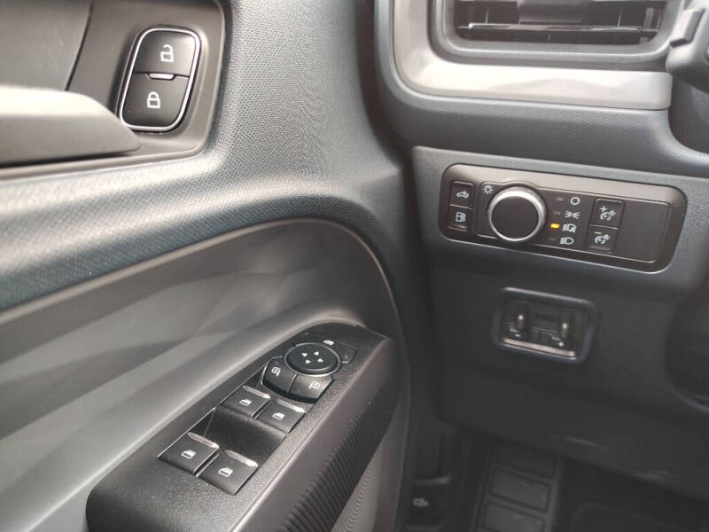 2025 Ford Maverick XL