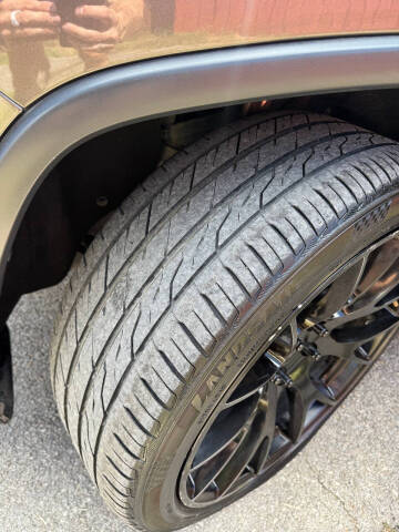 2020 Jeep Grand Cherokee Laredo E