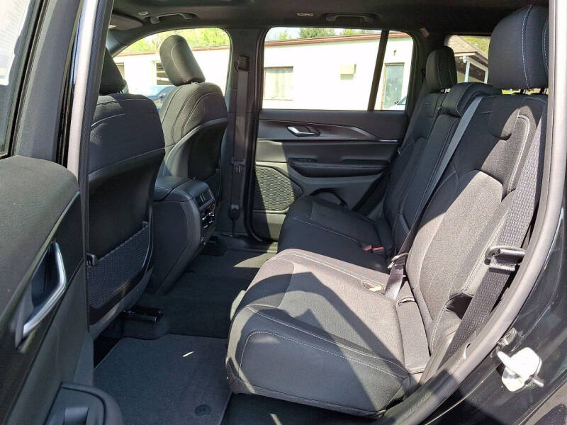 2026 Jeep Grand Cherokee Laredo X