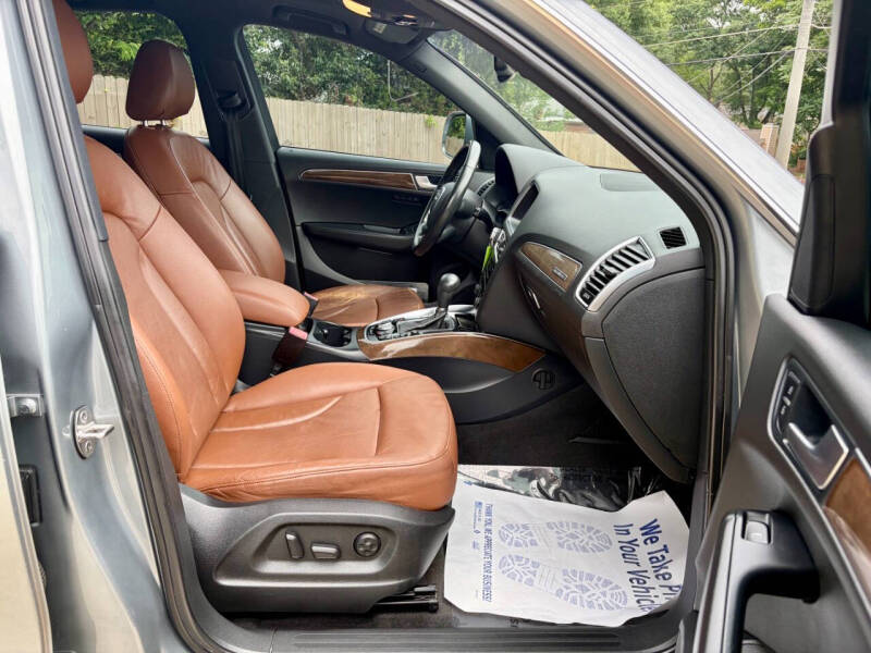2011 Audi Q5 3.2 quattro Premium Plus