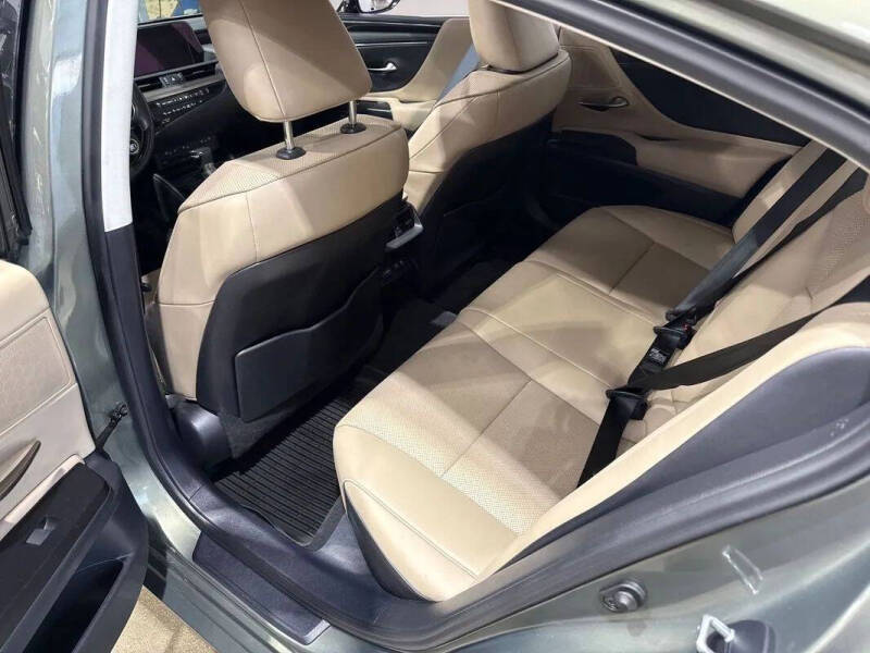 2020 Lexus ES 350