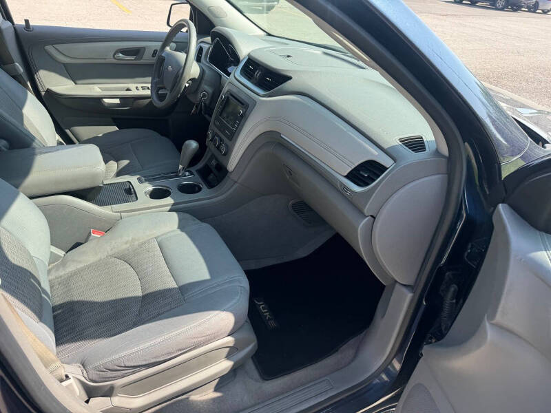 2016 Chevrolet Traverse LS