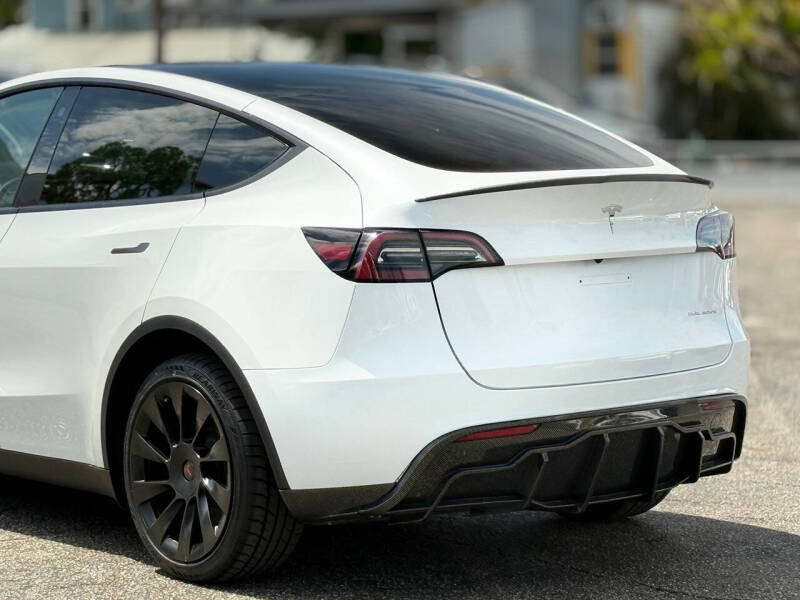 2023 Tesla Model Y Long Range