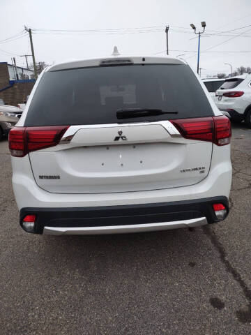2017 Mitsubishi Outlander SE
