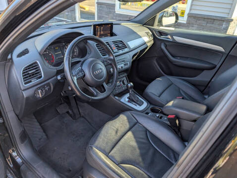 2017 Audi Q3 2.0T quattro Premium