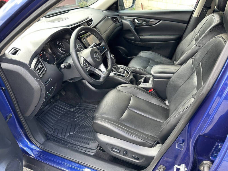 2020 Nissan Rogue SL