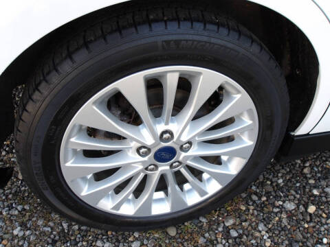 2017 Ford C-MAX Hybrid SE