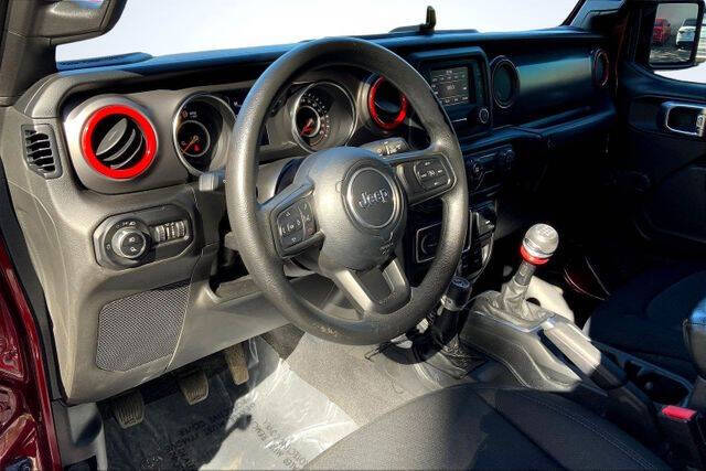 2021 Jeep Gladiator Sport