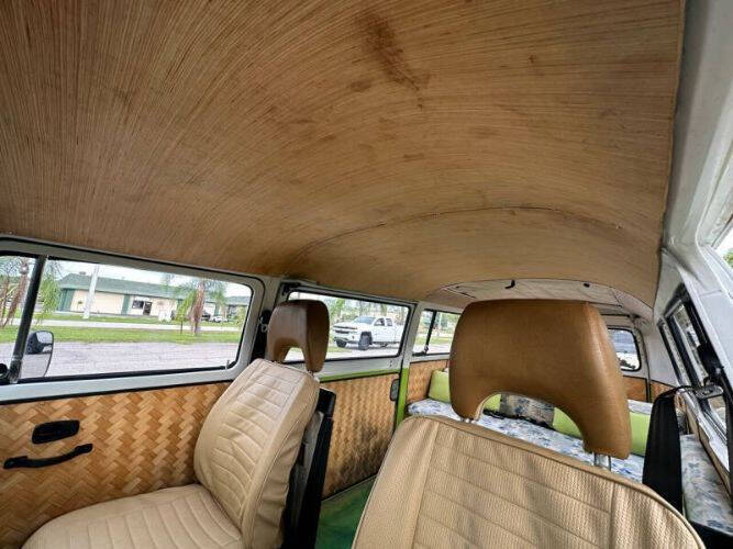 1975 Volkswagen Bus