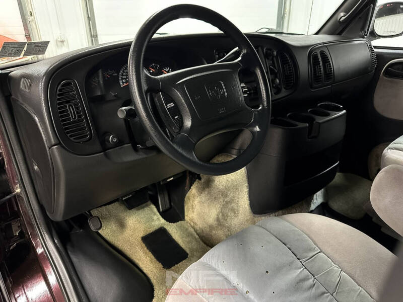 2002 Dodge Ram Van 1500