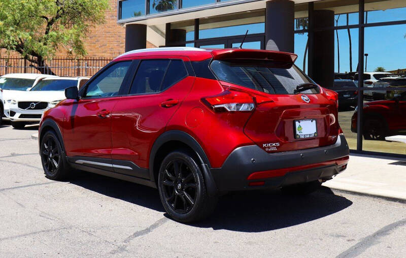 2020 Nissan Kicks SR