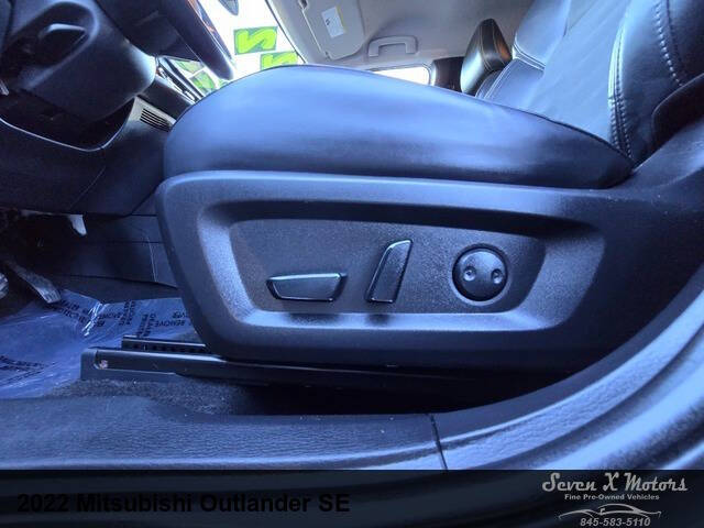 2022 Mitsubishi Outlander SE
