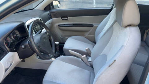 2011 Hyundai Accent SE