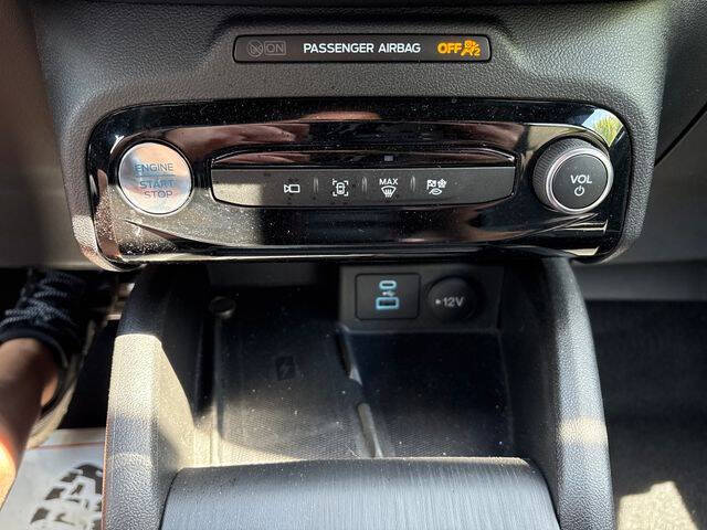 2023 Ford Escape Hybrid ST-Line Select