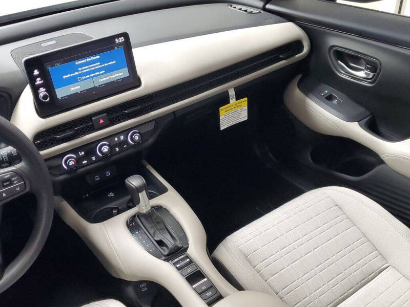 2026 Honda HR-V LX