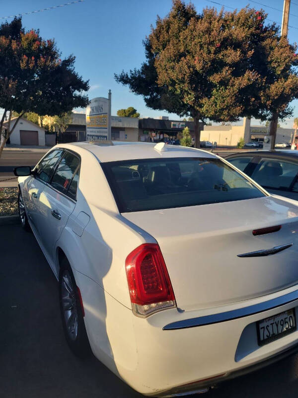 2016 Chrysler 300 C