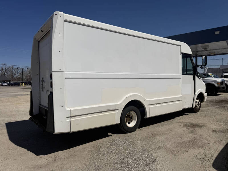 2013 Isuzu NPR