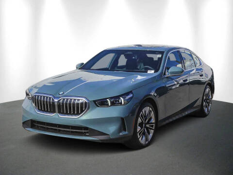 2025 BMW 5 Series 530i