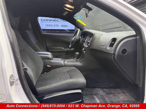 2011 Dodge Charger SE