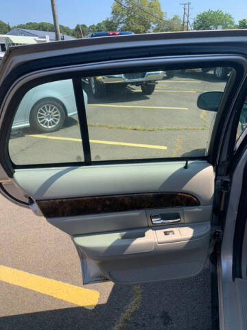 2010 Mercury Grand Marquis LS