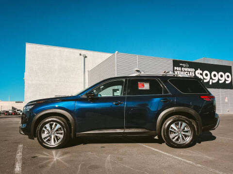 2024 Nissan Pathfinder SL