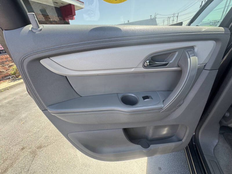 2013 Chevrolet Traverse LS