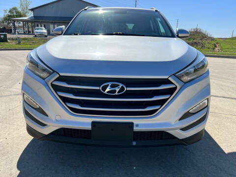2018 Hyundai Tucson for sale at Perfection Auto Detailing & Wheels in Bloomington IL