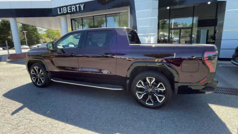 2025 GMC Sierra EV Denali