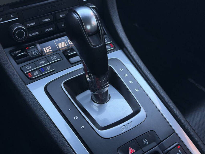 2017 Porsche 911 Carrera