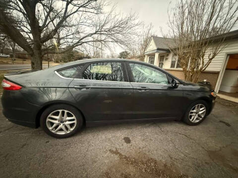 2016 Ford Fusion SE