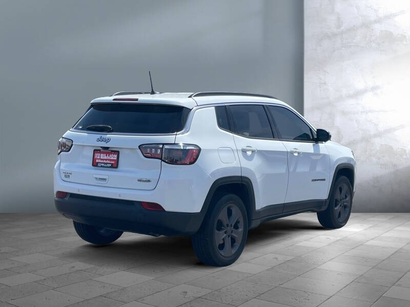 2022 Jeep Compass Latitude Lux