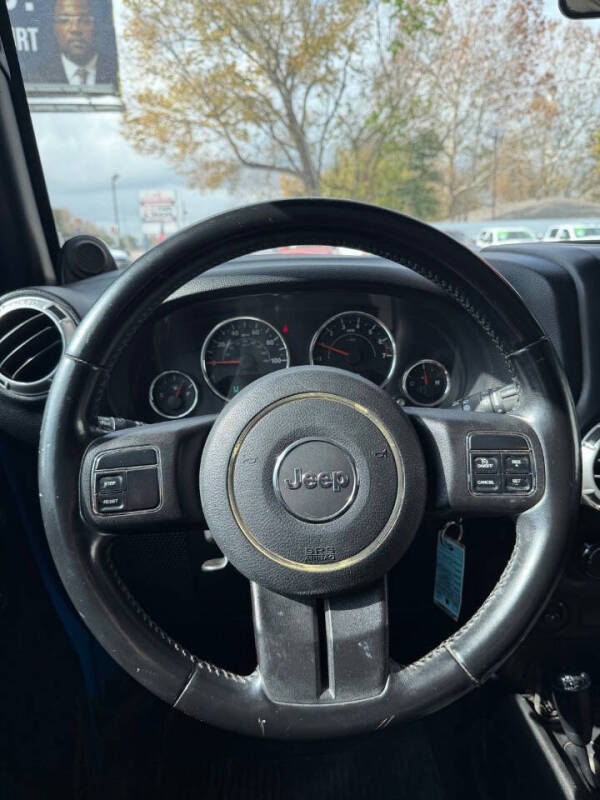 2012 Jeep Wrangler Unlimited Sahara