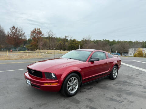 2005 Ford Mustang V6 Deluxe