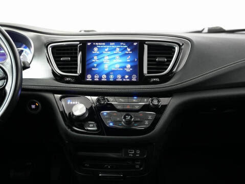 2019 Chrysler Pacifica Hybrid Limited