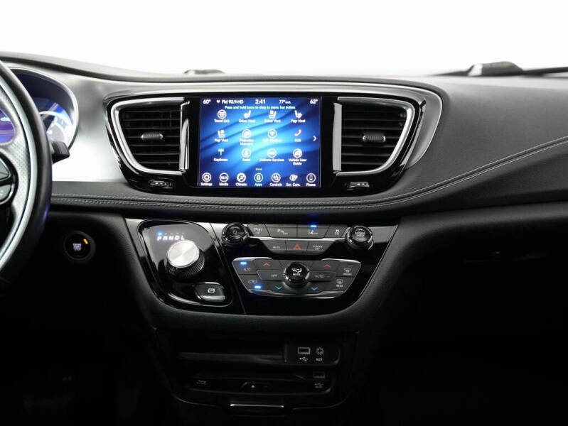 2019 Chrysler Pacifica Hybrid Limited