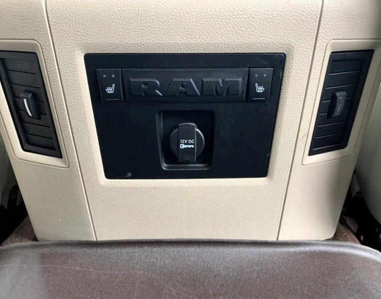 2015 RAM 1500 Laramie
