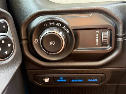 2024 Jeep Wrangler Sahara 4xe