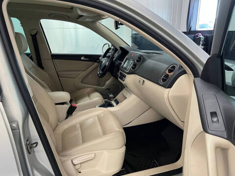 2010 Volkswagen Tiguan SEL 4Motion