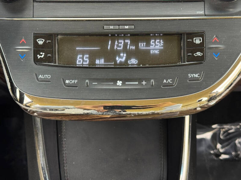 2013 Toyota Avalon XLE