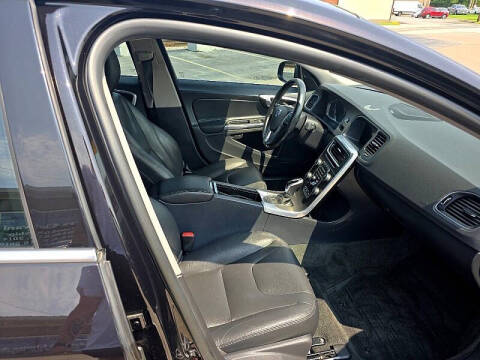 2015 Volvo S60 T5 Platinum