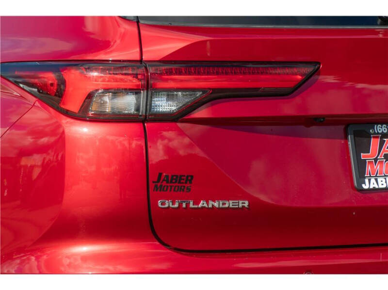 2024 Mitsubishi Outlander