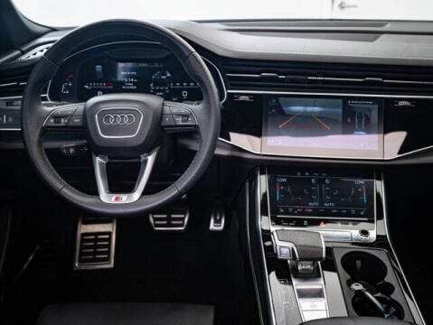 2024 Audi SQ8 4.0T quattro Premium Plus