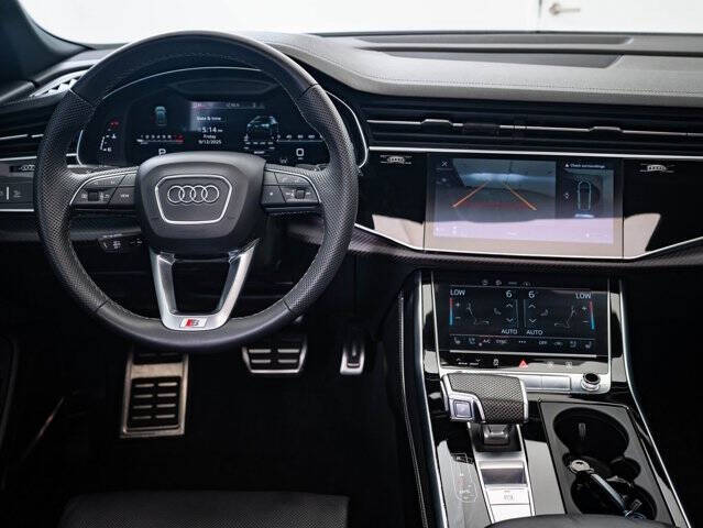 2024 Audi SQ8 4.0T quattro Premium Plus