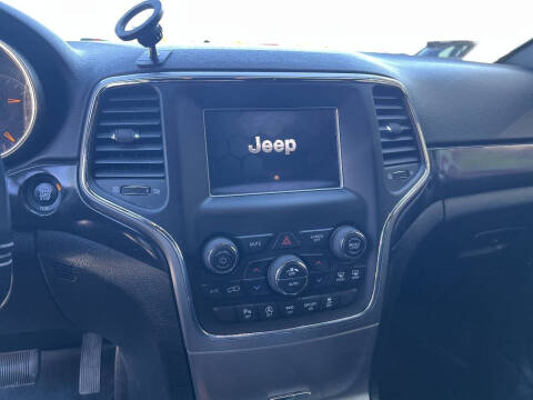 2018 Jeep Grand Cherokee Laredo