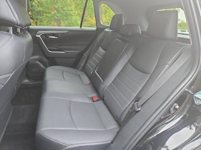 2022 Toyota RAV4 XLE Premium