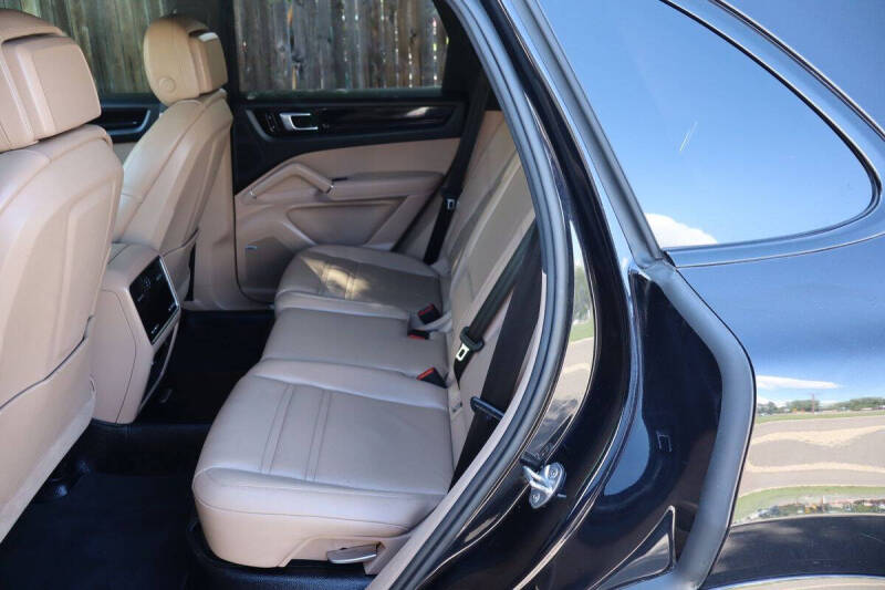 2019 Porsche Cayenne S