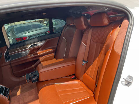 2018 BMW 7 Series 740i