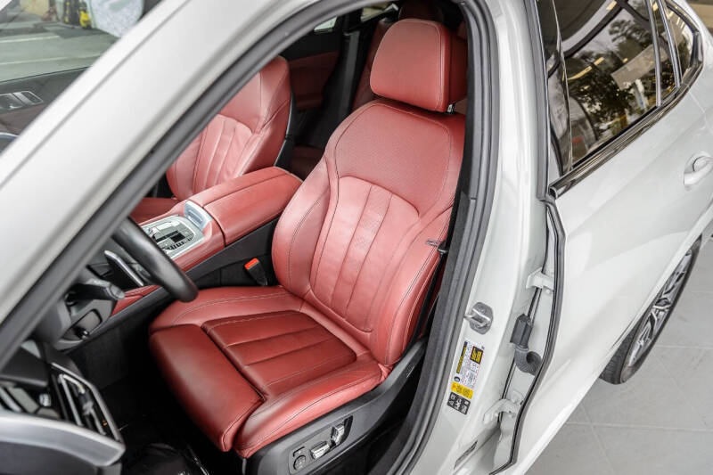 2022 BMW X6 xDrive40i